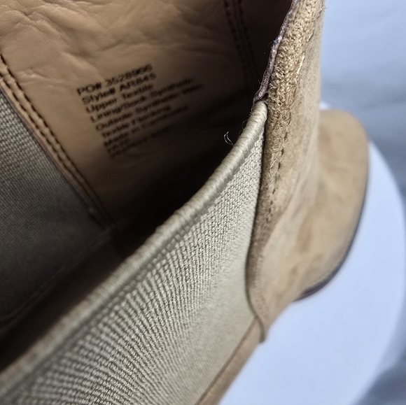 J.Crew Tan Suede Ankle Heeled Boots Sz 9 - Picture 7 of 10